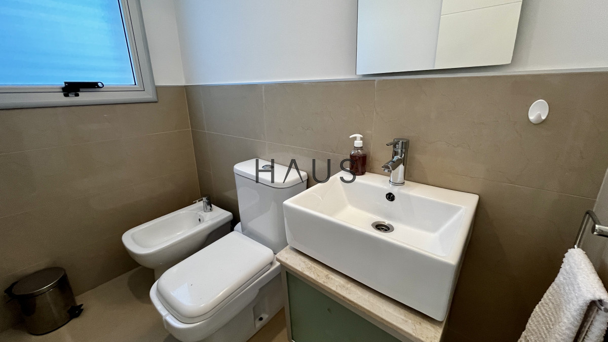 Apartamento ID.201 - Apartamento en venta - Playa Brava, primera línea