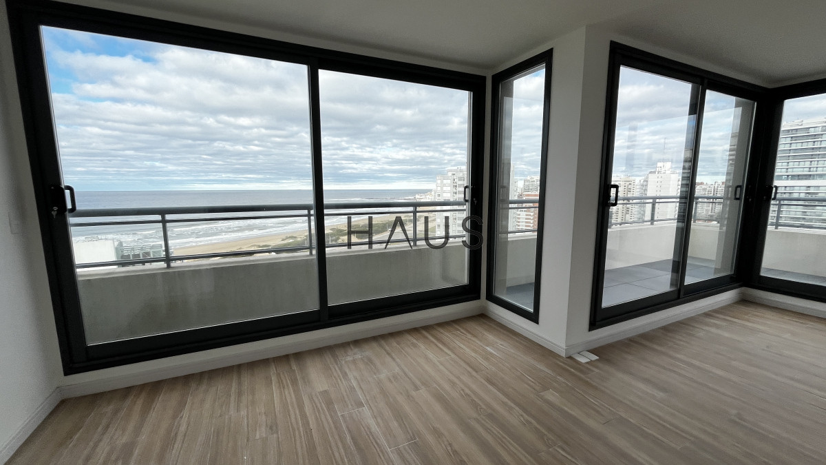 Apartamento ID.9 - Penthouse a estrenar en Torre Gauguin – Punta del Este