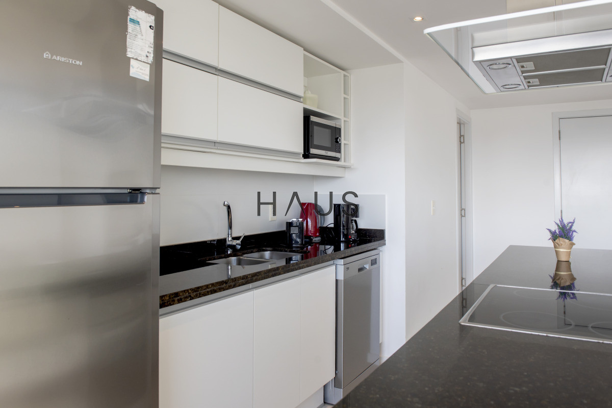Apartamento ID.217 - Apartamento de 3 dormitorios en Playa Brava - A 150 metros del mar
