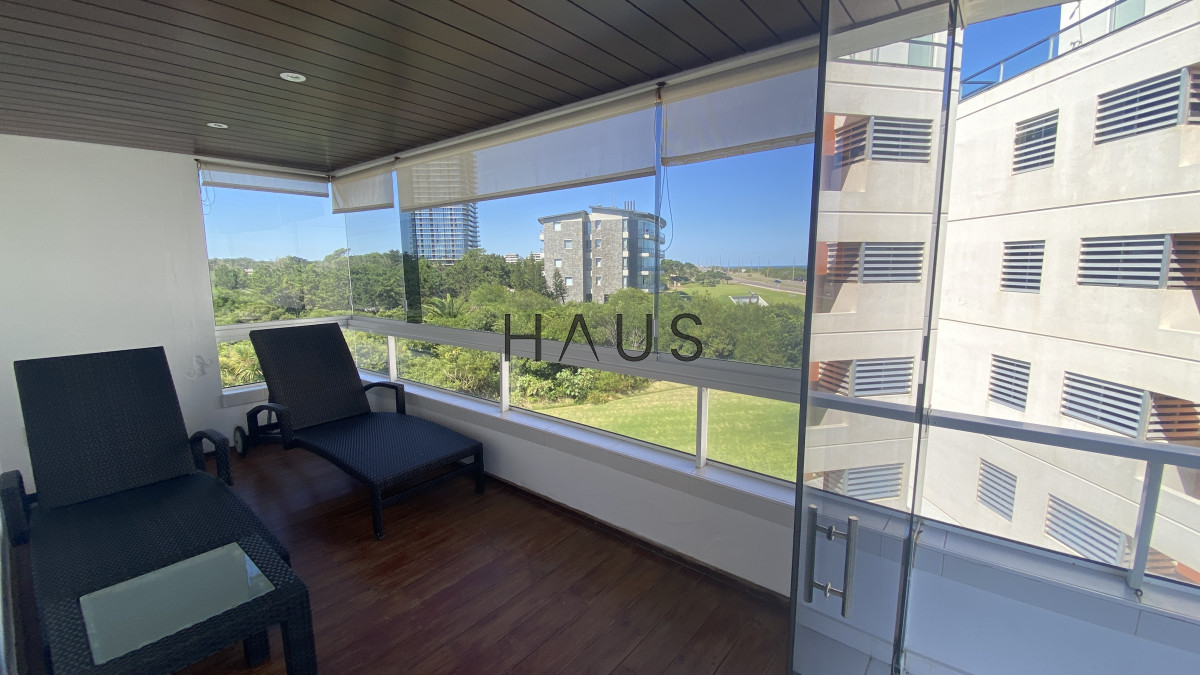 Apartamento ID.279 - Amplio y renovado apartamento frente al mar en Playa Brava