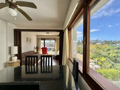 1 dormitorio y 2 baños en Playa Mansa - Primera linea al mar 
