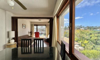 1 dormitorio y 2 baños en Playa Mansa - Primera linea al mar