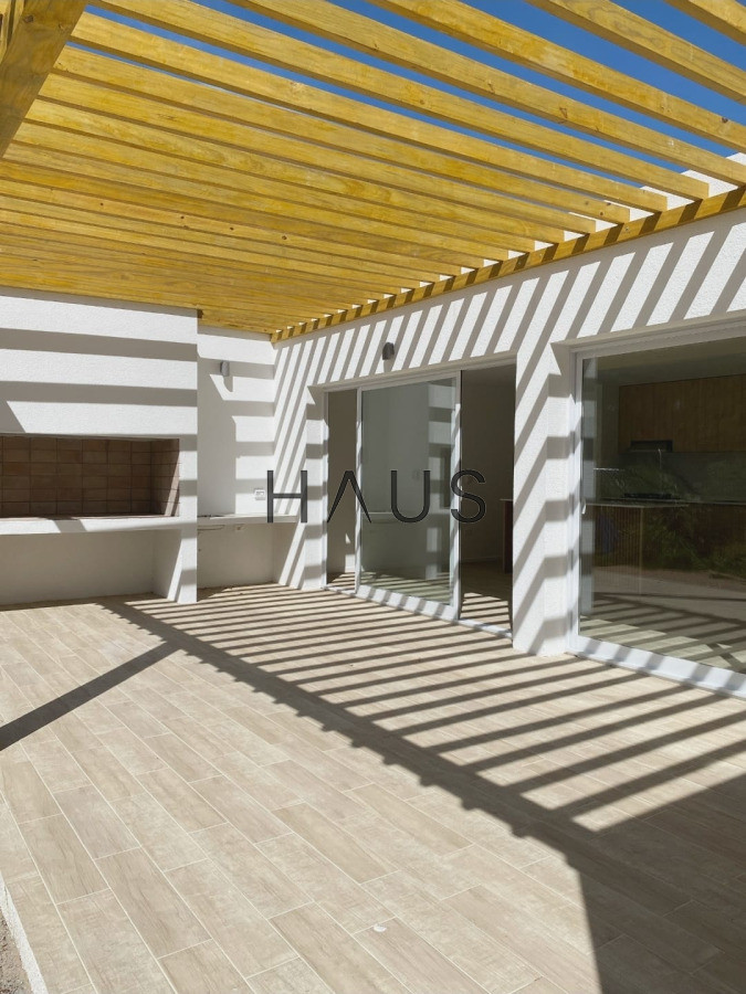 Casa ID.225 - Casa en Jardines de Córdoba — diseño, confort y tranquilidad.