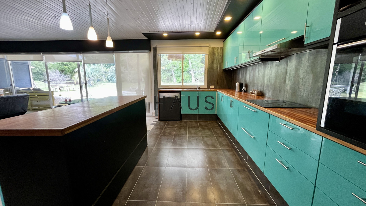 Casa ID.158 - Propiedad moderna y cómoda en entorno natural