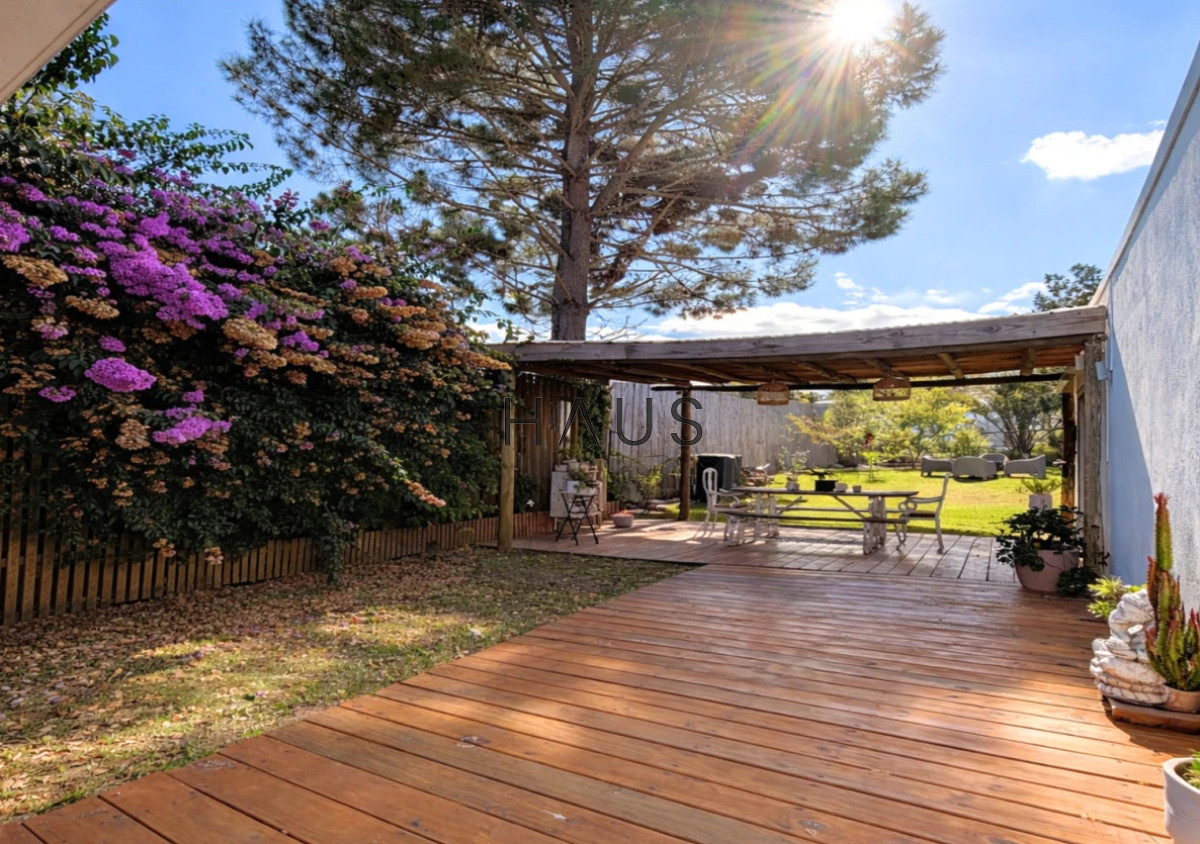 Casa ID.777 - Casa en Venta en Parque Burnett | Entorno natural y gran terreno