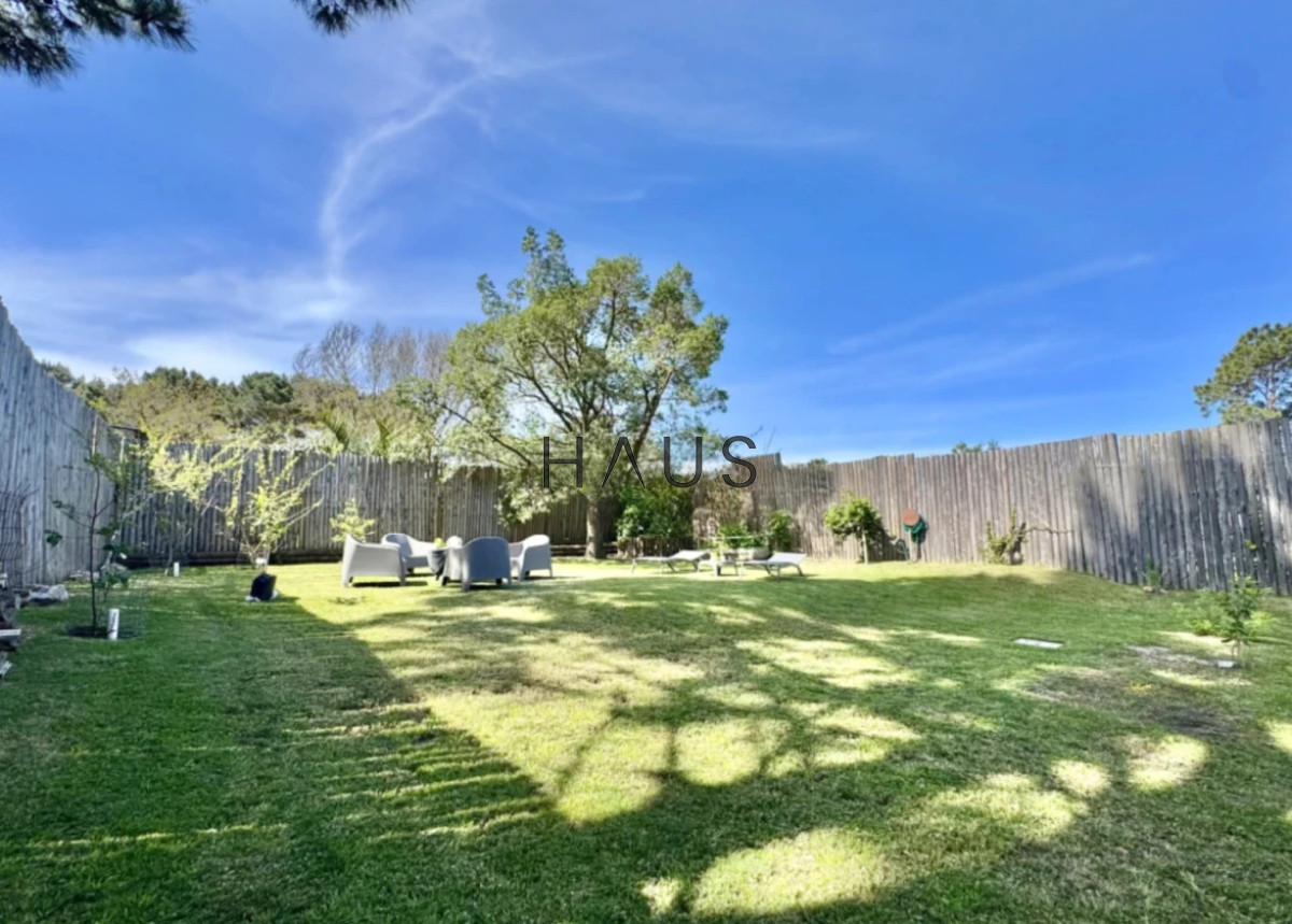 Casa ID.777 - Casa en Venta en Parque Burnett | Entorno natural y gran terreno
