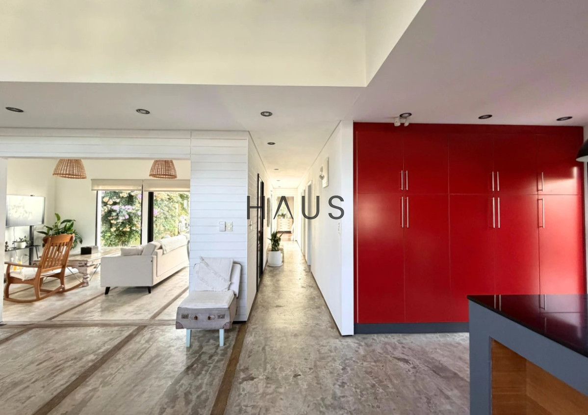 Casa ID.777 - Casa en Venta en Parque Burnett | Entorno natural y gran terreno