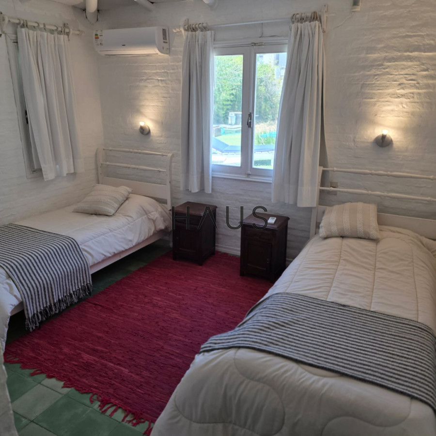 Casa ID.520 - Casa en La Barra, La Barra