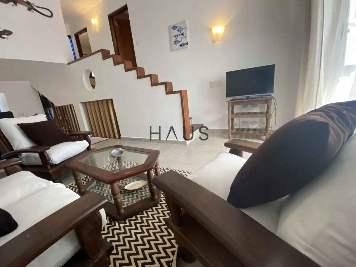 Casa ID.7 - Cómodos ambientes, propiedad ideal para vacacionar.