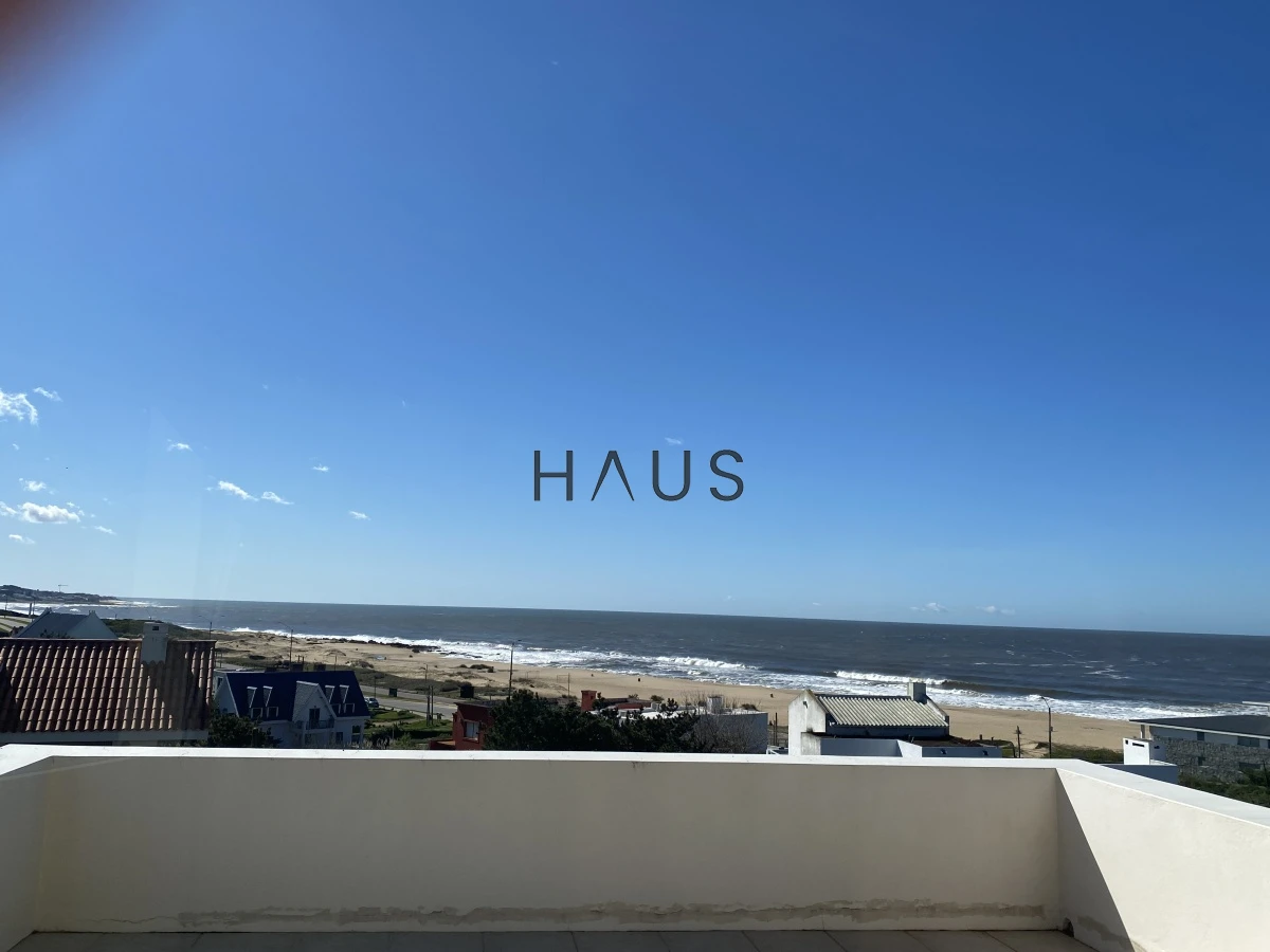 Casa ID.6 - Buscas alquilar a pocos metros de la playa mas buscada de Montoya? 