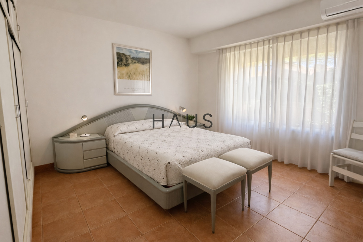 Casa ID.214 - Residencia en Playa Mansa a metros del mar