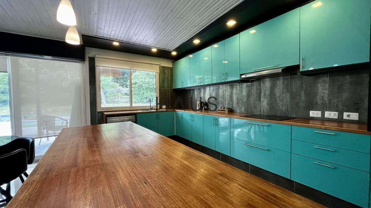 Casa ID.158 - Propiedad moderna y cómoda en entorno natural