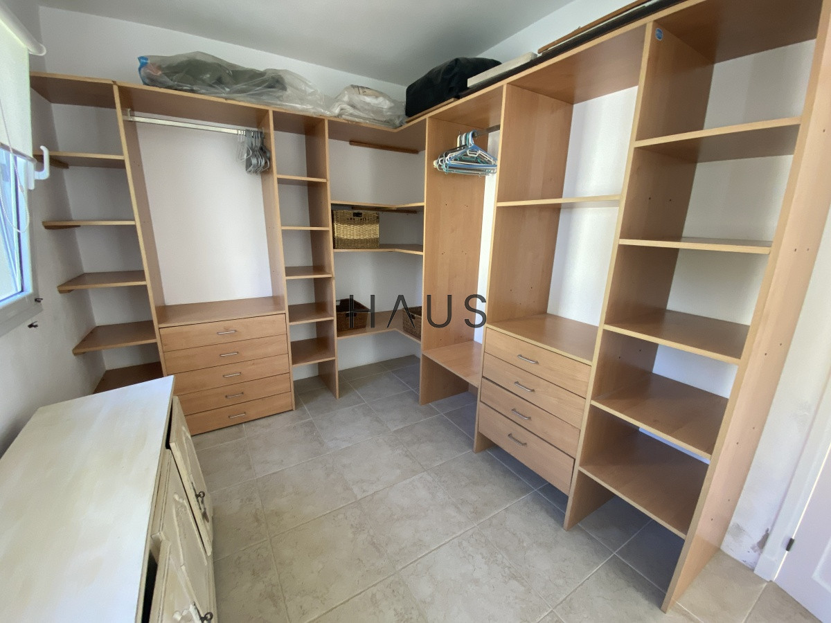 Casa ID.6 - Buscas alquilar a pocos metros de la playa mas buscada de Montoya? 