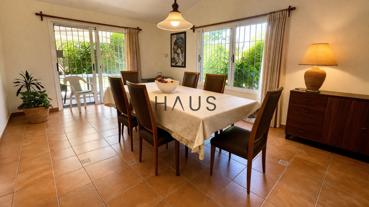 Casa ID.214 - Residencia en Playa Mansa a metros del mar