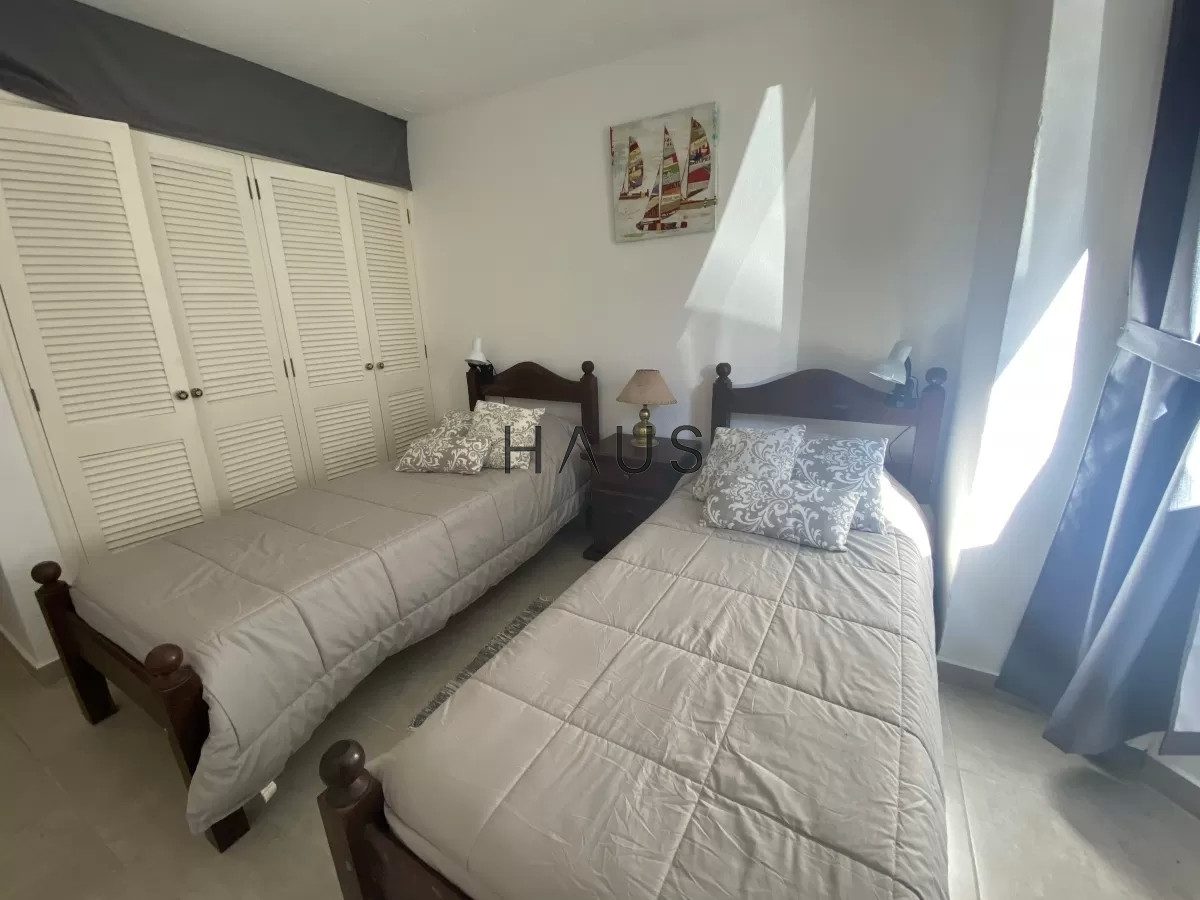 Casa ID.7 - Cómodos ambientes, propiedad ideal para vacacionar.