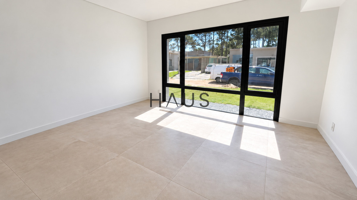 Casa ID.663 - CASA EN VENTA EN CONSTRUCCIÓN DENTRO DE PARQUE BURNETT PUNTA DEL ESTE