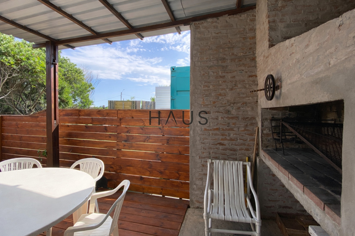 Casa ID.460 - Cómoda casa ubicada a 100 mts del mar en Balneario Buenos Aires