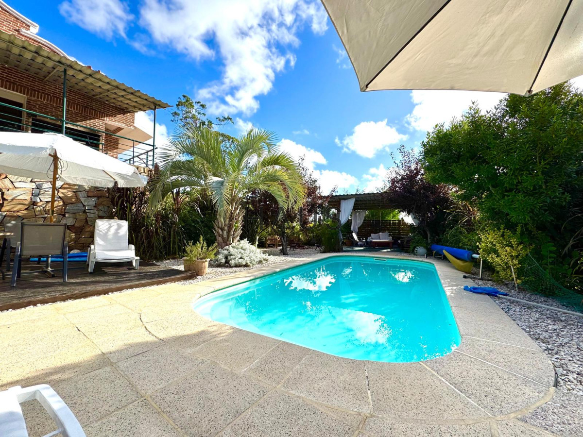 Casa ID.40 - Casa en dos plantas para alquiler de temporada – Barrio Marly, Punta del Este