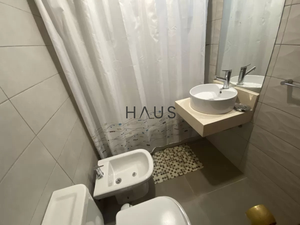 Casa ID.7 - Cómodos ambientes, propiedad ideal para vacacionar.