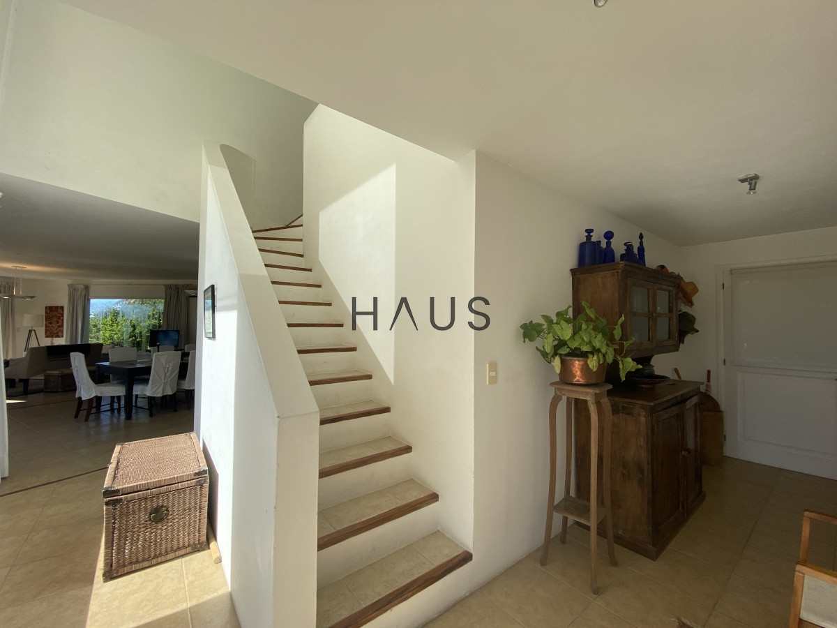 Casa ID.6 - Buscas alquilar a pocos metros de la playa mas buscada de Montoya? 