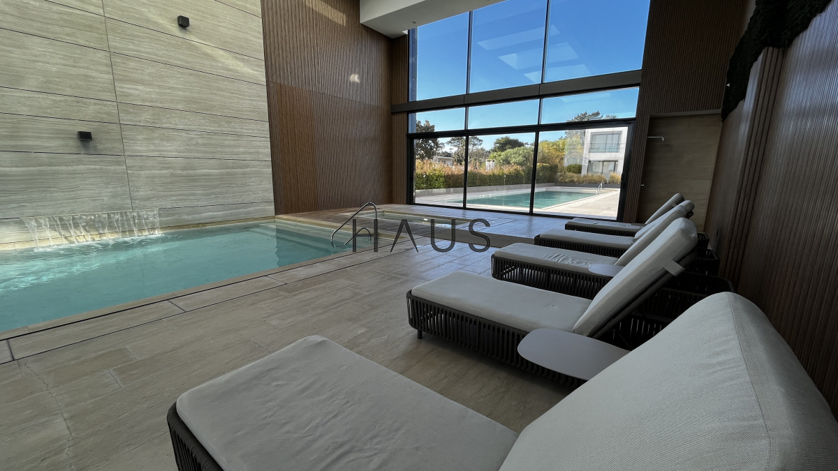 Apartamento ID.384 - Moderno 2 Dorm + Terraza en Paramount Tower - Playa Mansa, Punta del Este