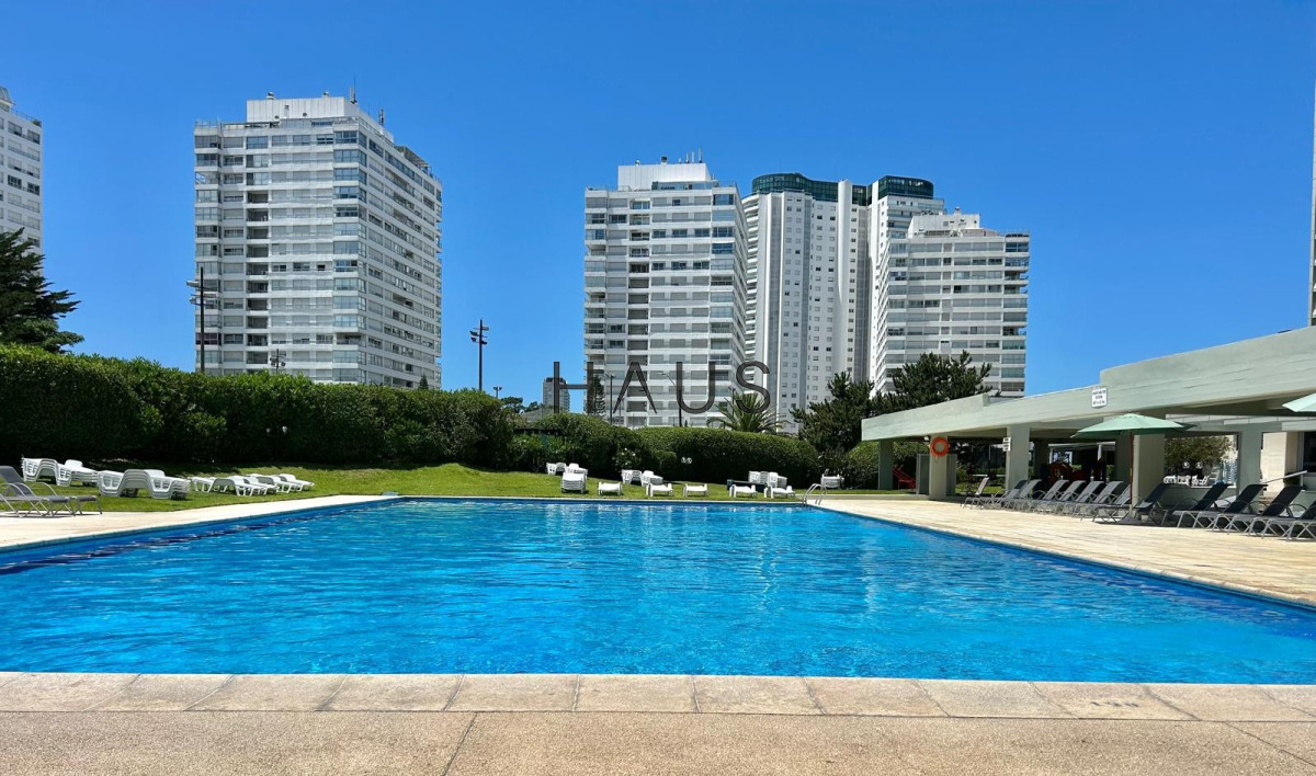 Apartamento ID.349 - Excelente apartamento en primera linea de Playa Mansa