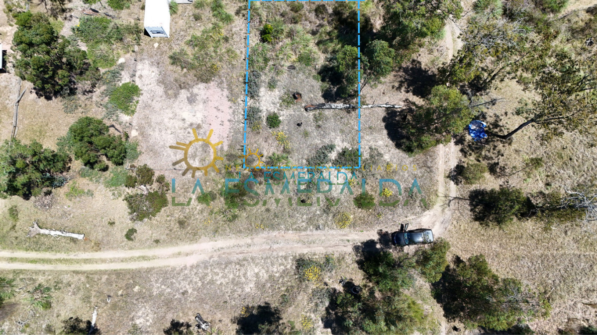 Terreno ID.3 - Terreno 11.500USD cercado, con calle abierta y luz