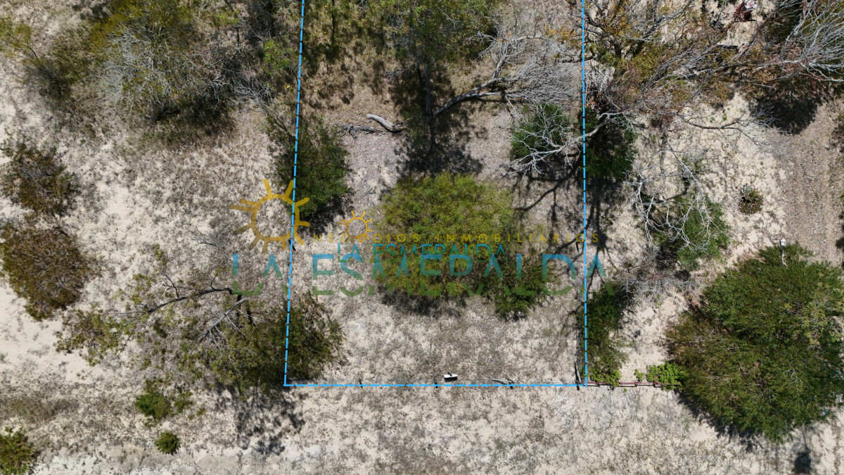 Terreno ID.27 - Terreno cercado con calle abierta y luz