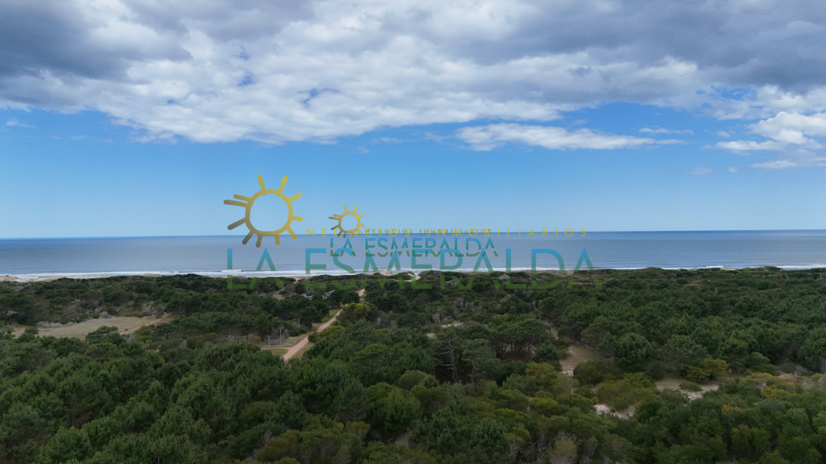 Terreno ID.9 - Manzana completa a 2 cuadras de la playa 