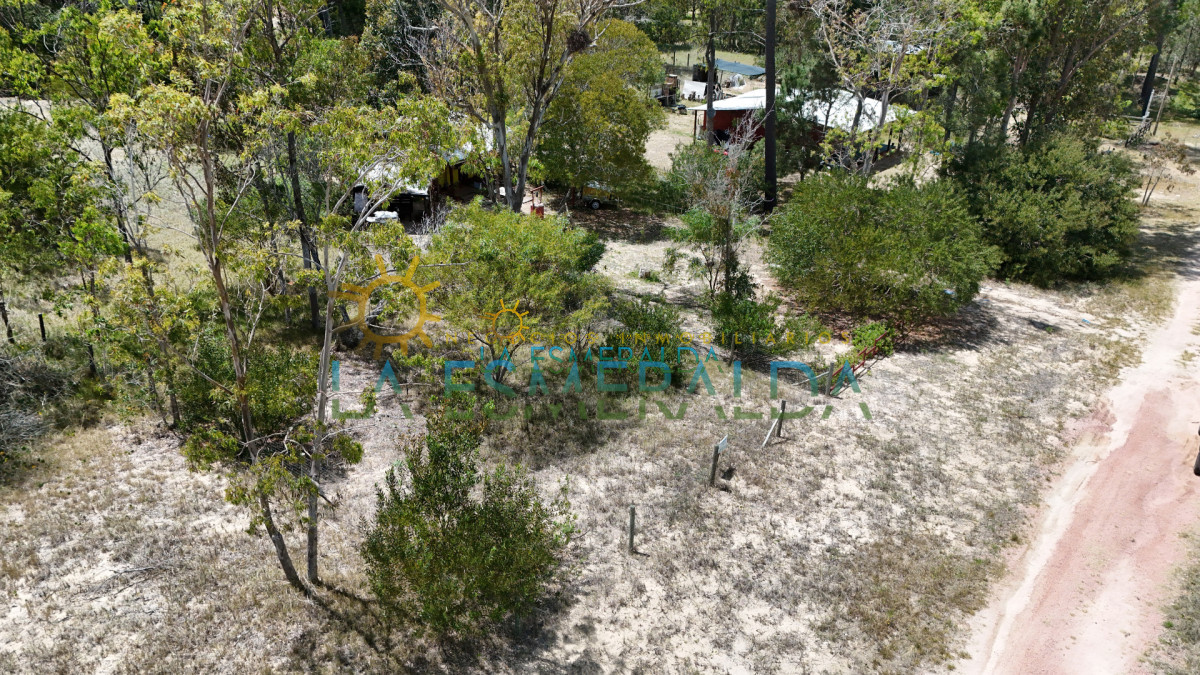 Terreno ID.27 - Terreno cercado con calle abierta y luz