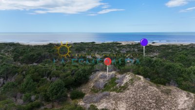 3 terrenos en primera linea de manzana 