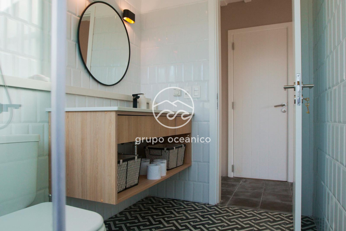 Casa ID.70 - Casa en la Juanita frente al mar!!
