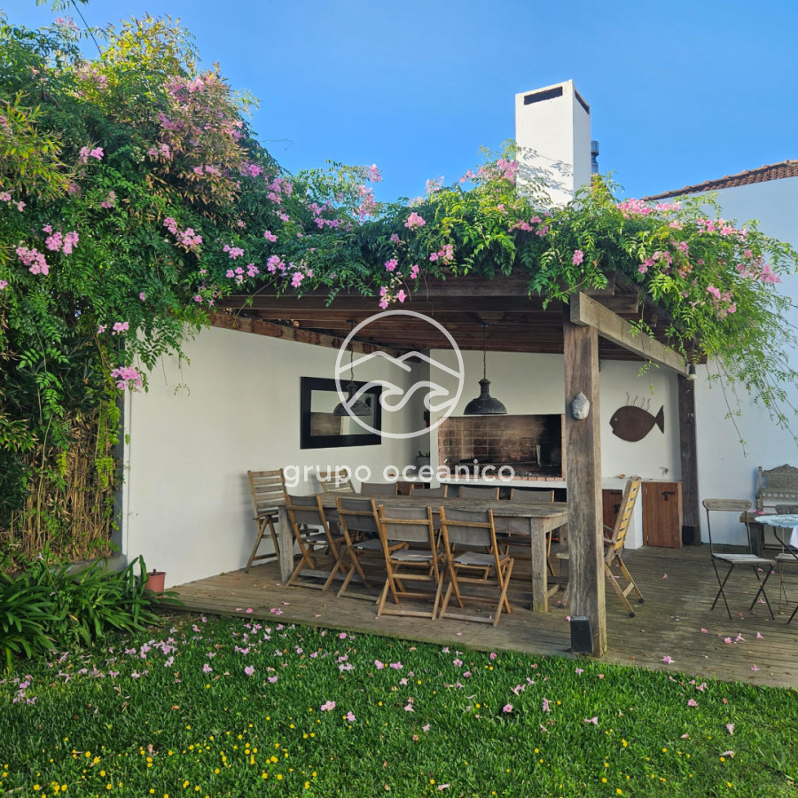 Casa ID.68 - Espectacular casa en Montoya con piscina!! 