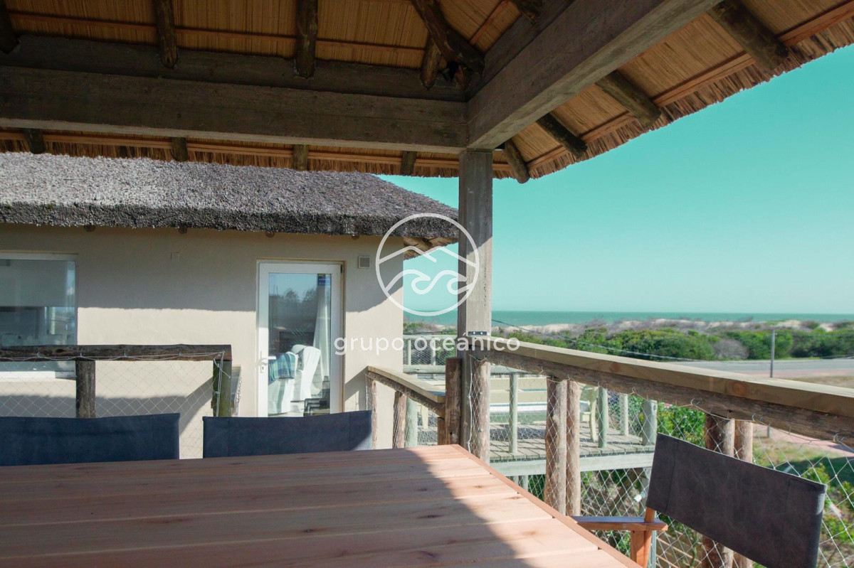 Casa ID.70 - Casa en la Juanita frente al mar!!