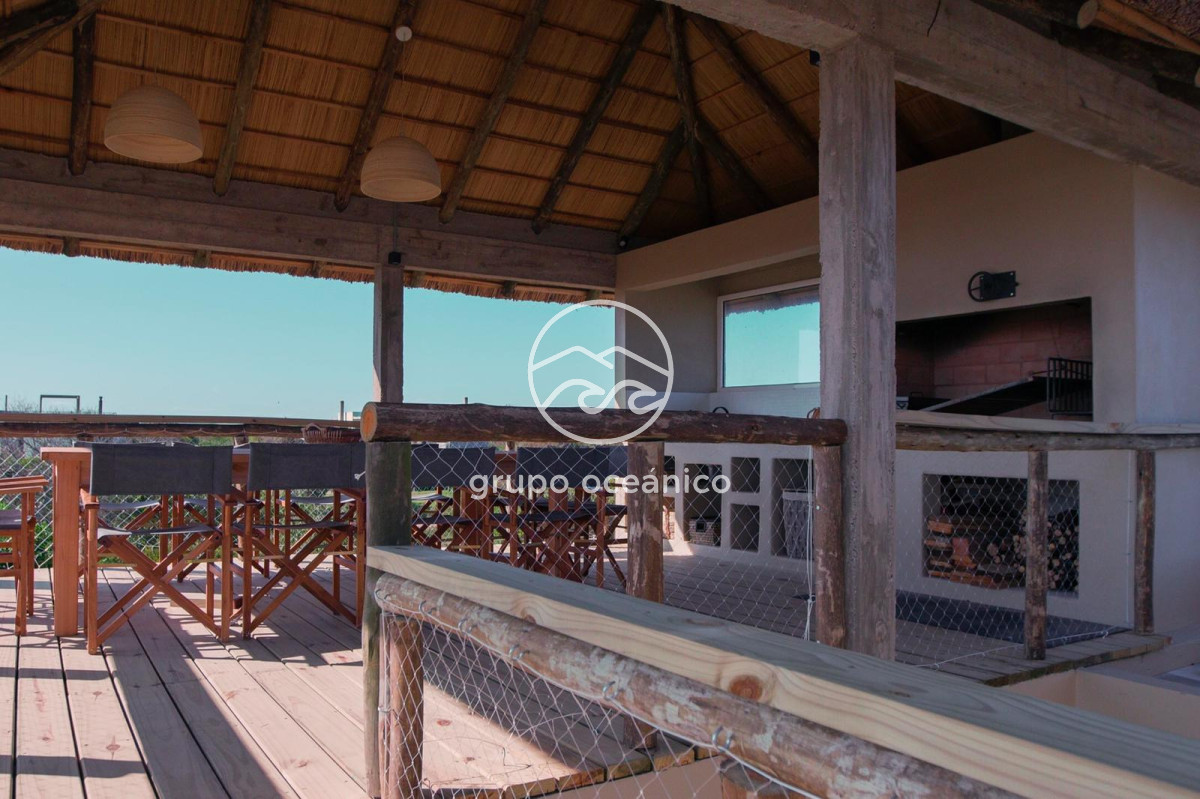Casa ID.70 - Casa en la Juanita frente al mar!!