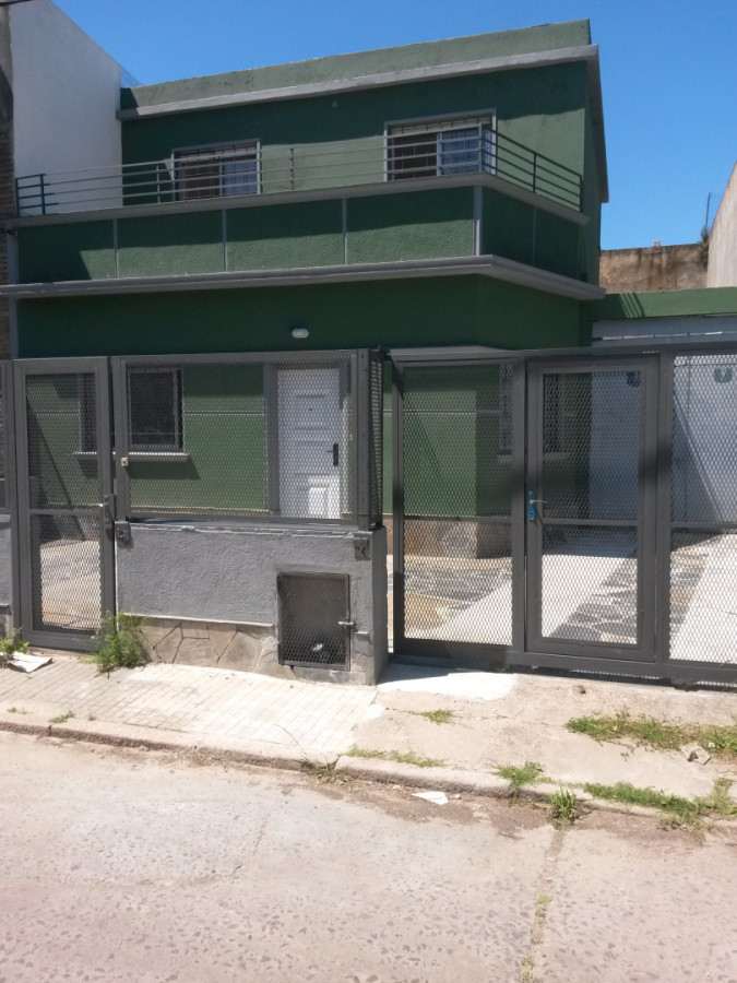 Para inversionista!! Dos casas en un mismo padrón Renta $ 50.000 libres