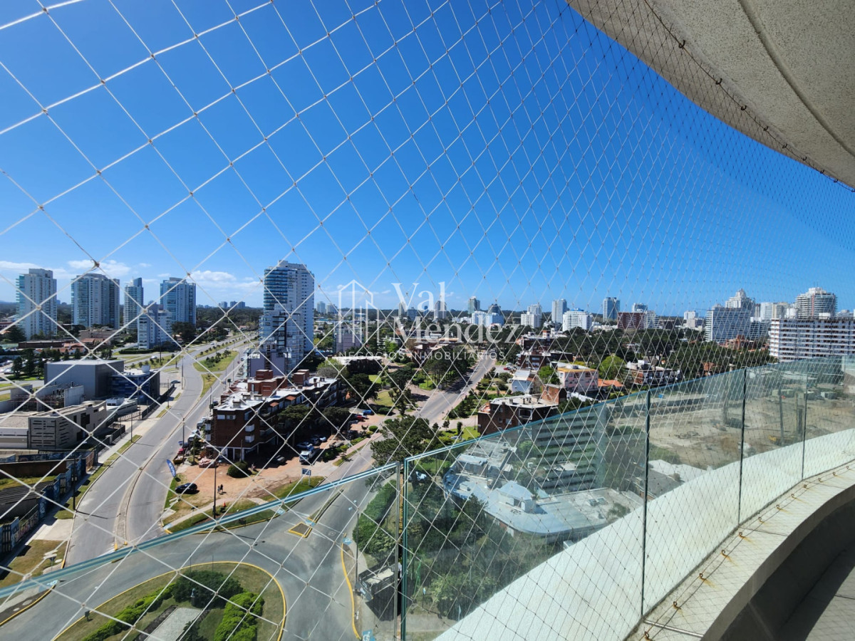 Apartamento ID.3831 - Alquiler Invernal 2 dormitorios Punta del Este 