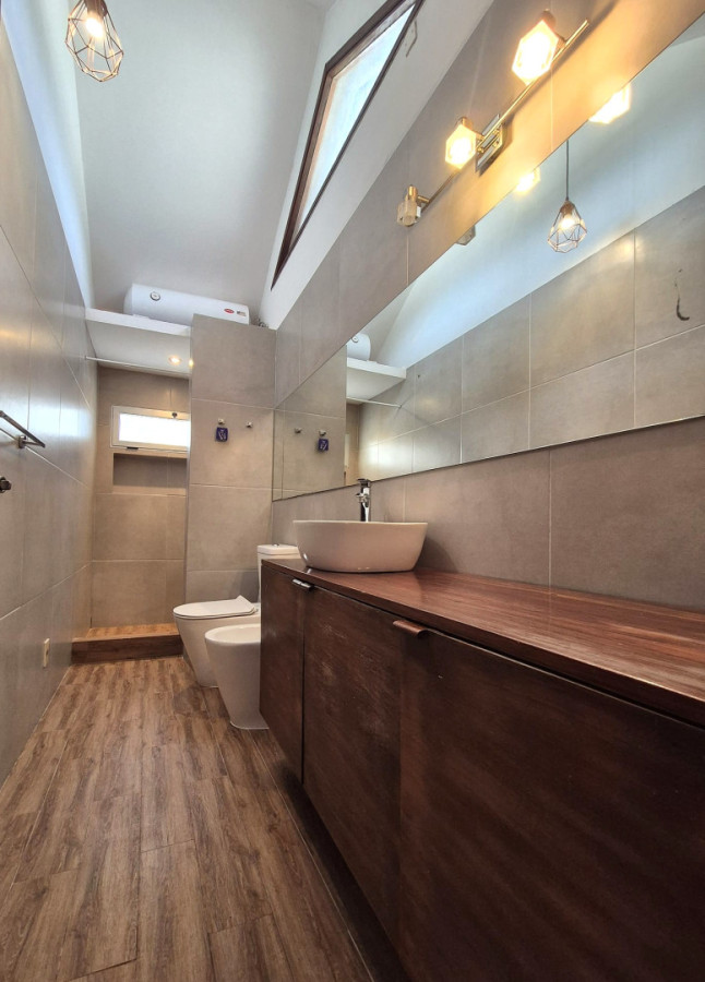 Casa ID.426 - Alquiler Anual en San Rafael 3 dormitorios mas dependencia ! 