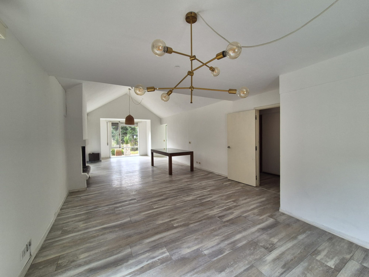 Casa ID.426 - Alquiler Anual en San Rafael 3 dormitorios mas dependencia ! 