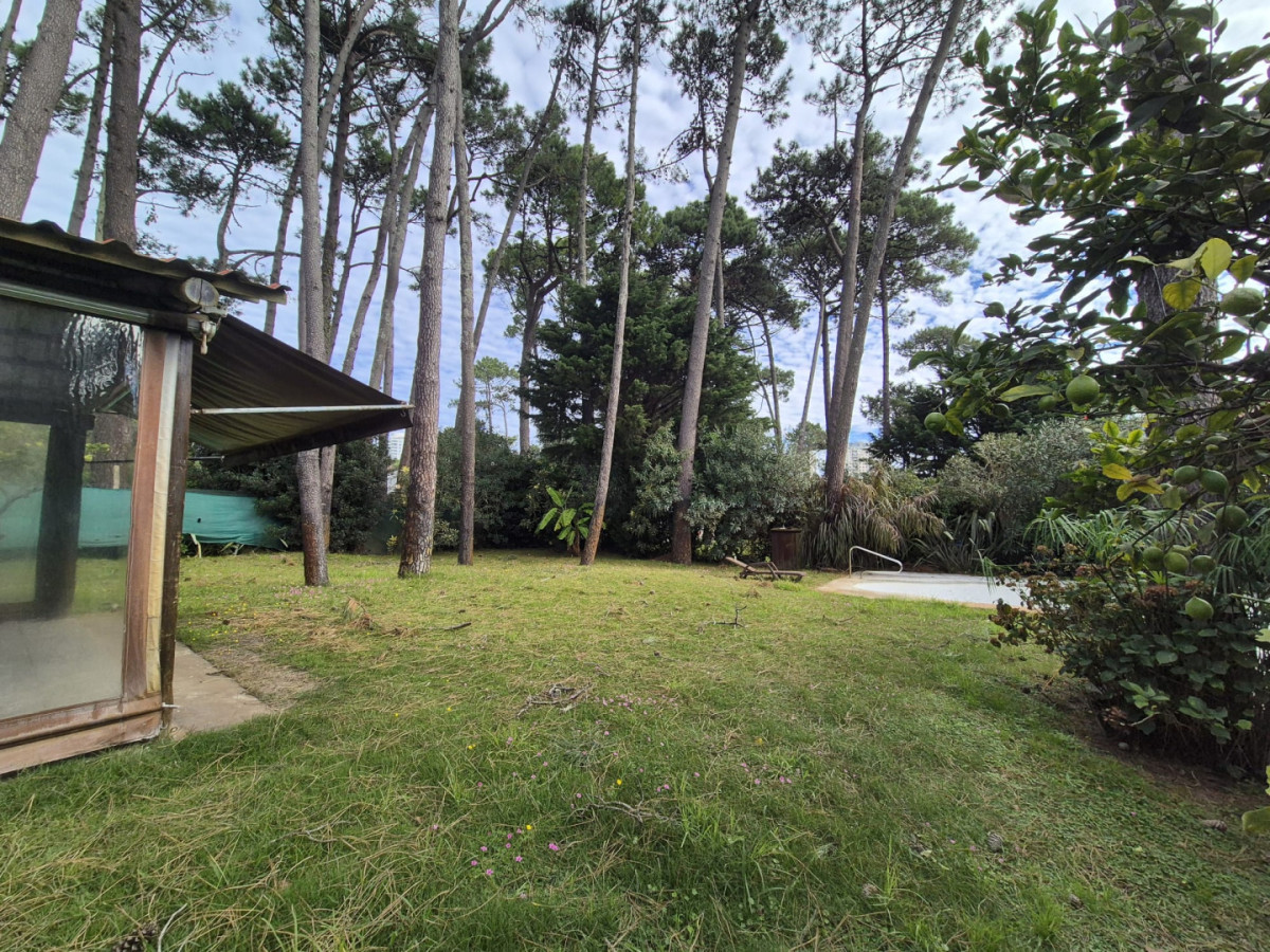 Casa ID.426 - Alquiler Anual en San Rafael 3 dormitorios mas dependencia ! 