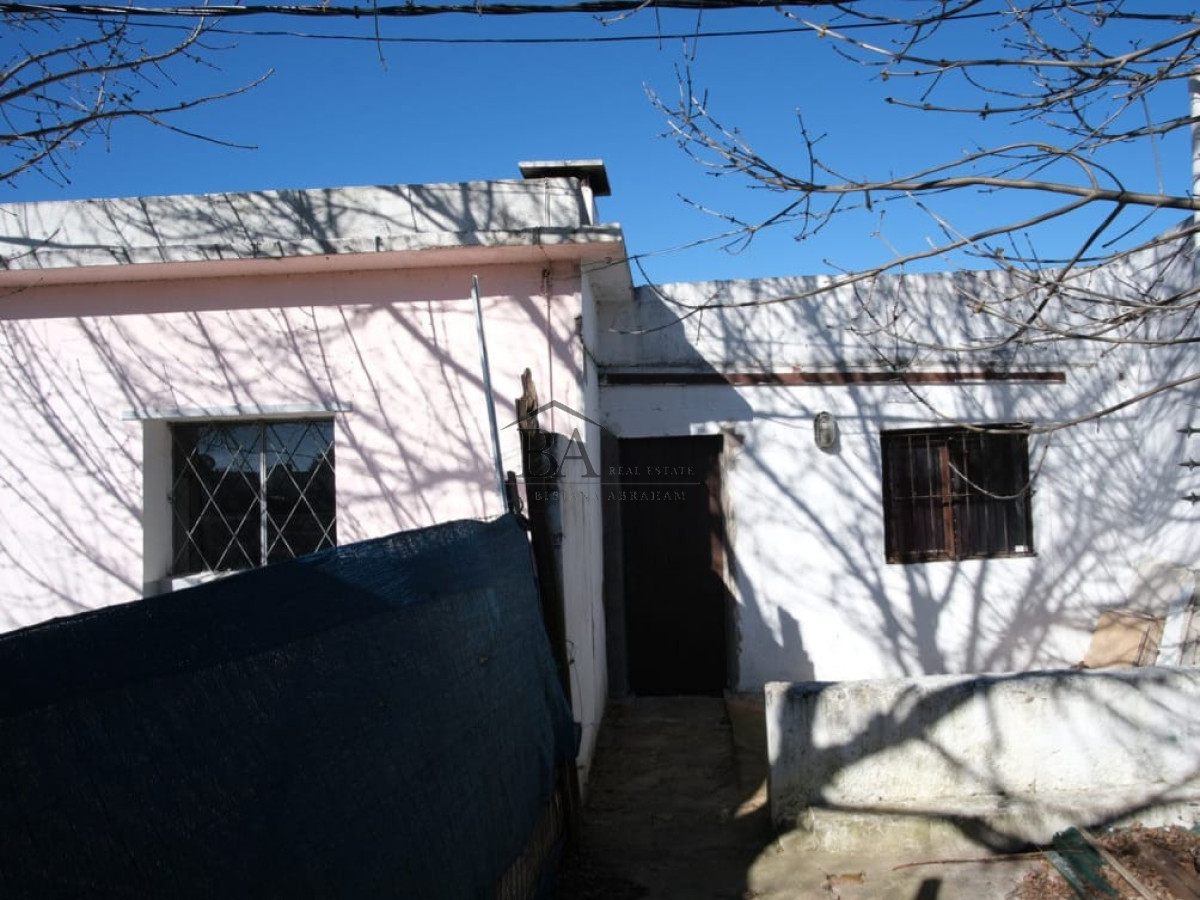 Casa ID.6 - Casa en Venta en Maldonado ! Terreno apto para PB+2 PA