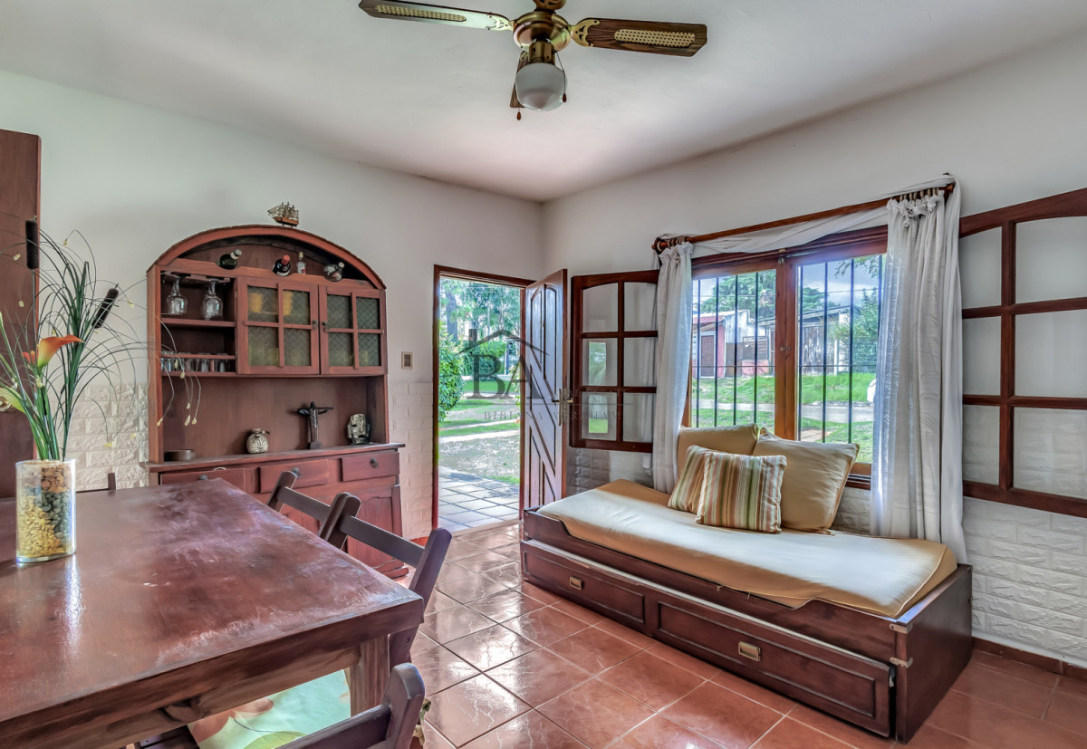 Casa ID.94 - Casa en Venta en Maldonado ! Parada 19 Playa Mansa a 700 mts del Mar 