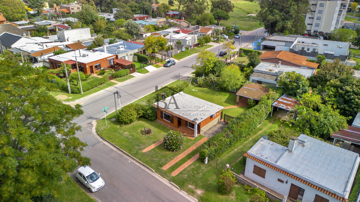 Casa ID.94 - Casa en Venta en Maldonado ! Parada 19 Playa Mansa a 700 mts del Mar 