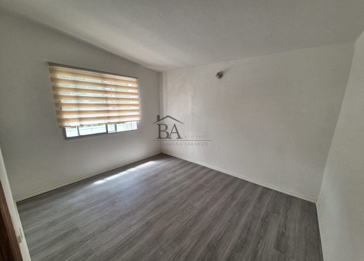 Casa ID.14 - Casa en Venta de 4 dormitorios ! Maldonado 