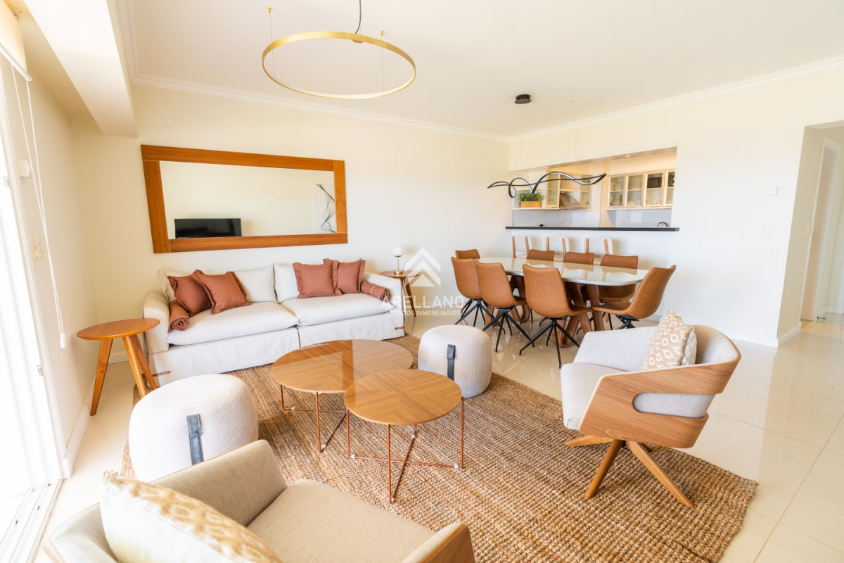 Apartamento ID.5667 - Venta Apartamento Playa Mansa 4 ambientes