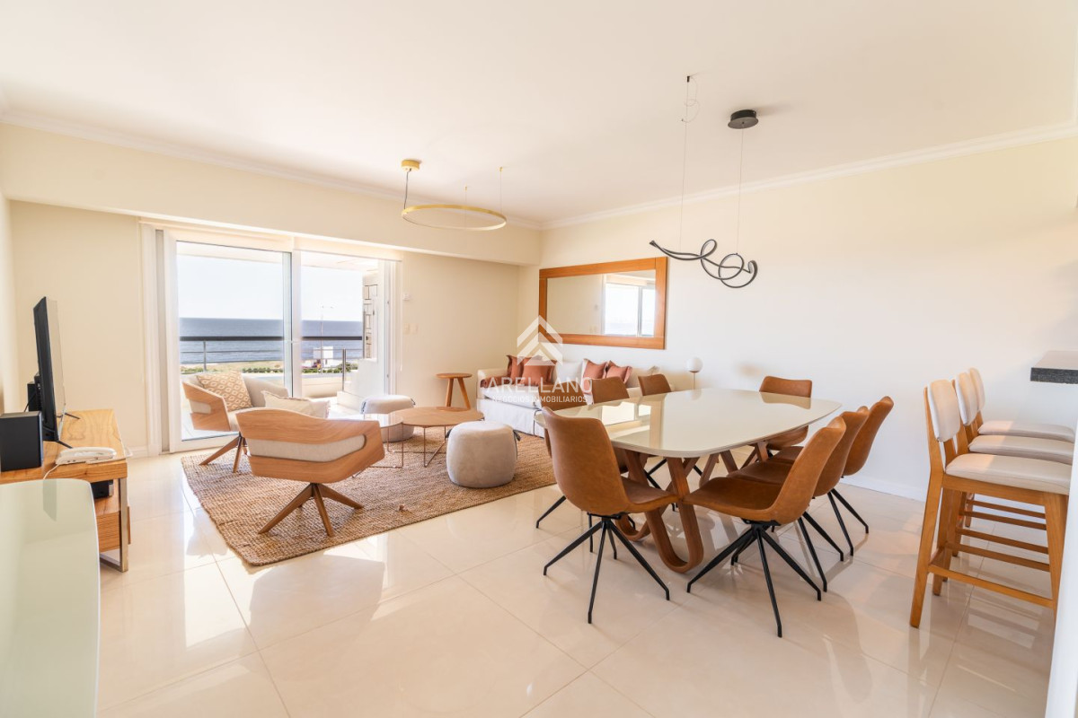 Apartamento ID.5667 - Venta Apartamento Playa Mansa 4 ambientes