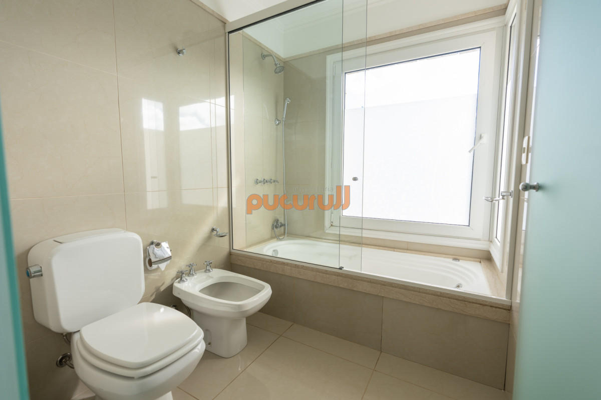 Apartamento ID.2864 - Apartamento Playa Mansa 3 ambientes