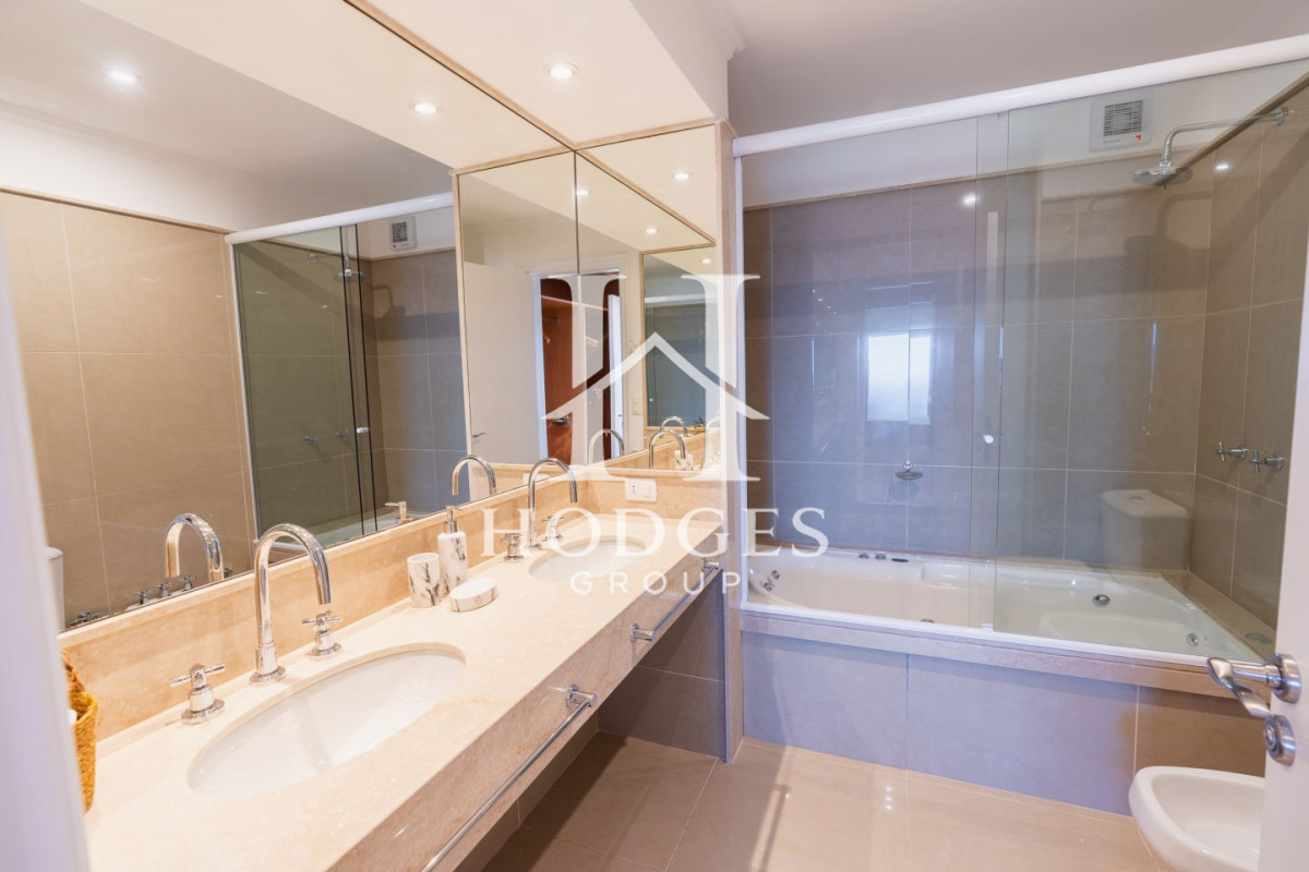 Apartamento ID.127 - Apartamento en venta Playa Mansa 4 ambientes