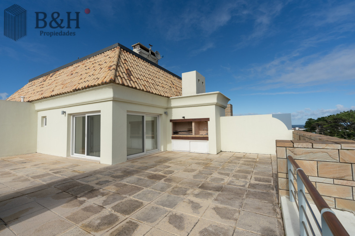 Apartamento ID.7351 - Apartamento en venta Playa Mansa 4 ambientes