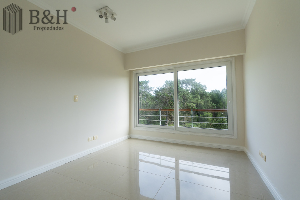 Apartamento ID.7351 - Apartamento en venta Playa Mansa 4 ambientes